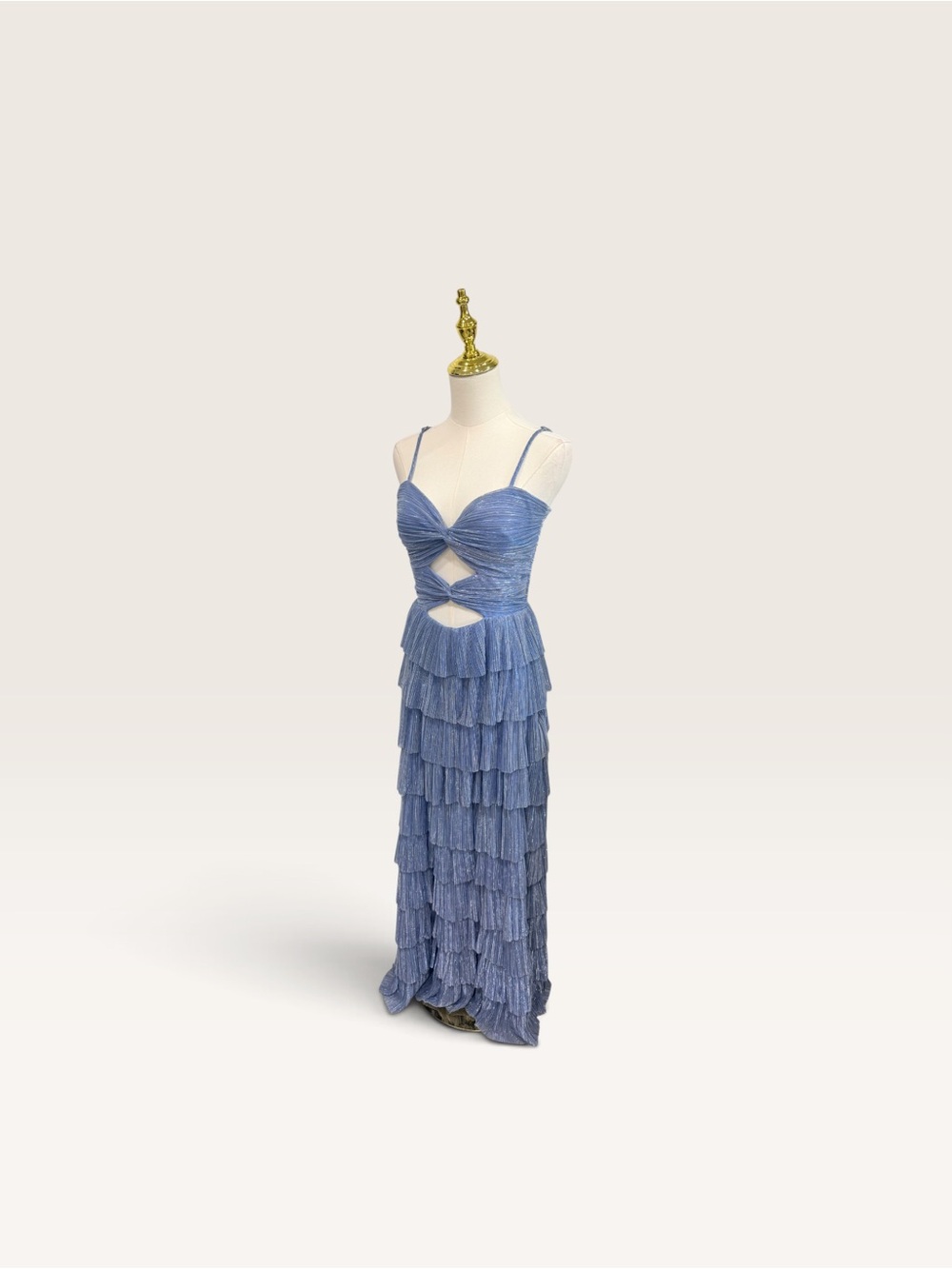Gianni Bini Grace Metallic Plisse Sweetheart Neck Cut-Out Tiered Dress Chambray - Picture 11 of 14